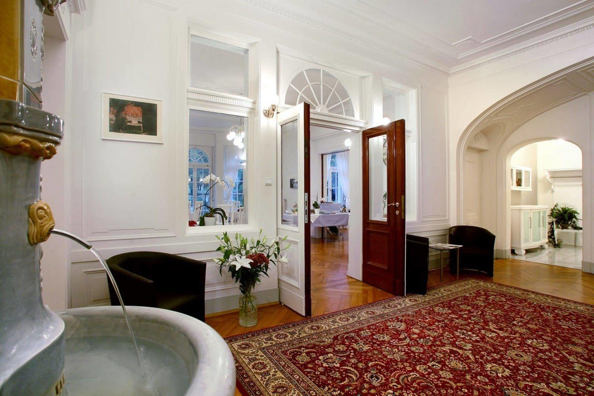 Aparthotel Villa Freisleben Dresden Bagian luar foto