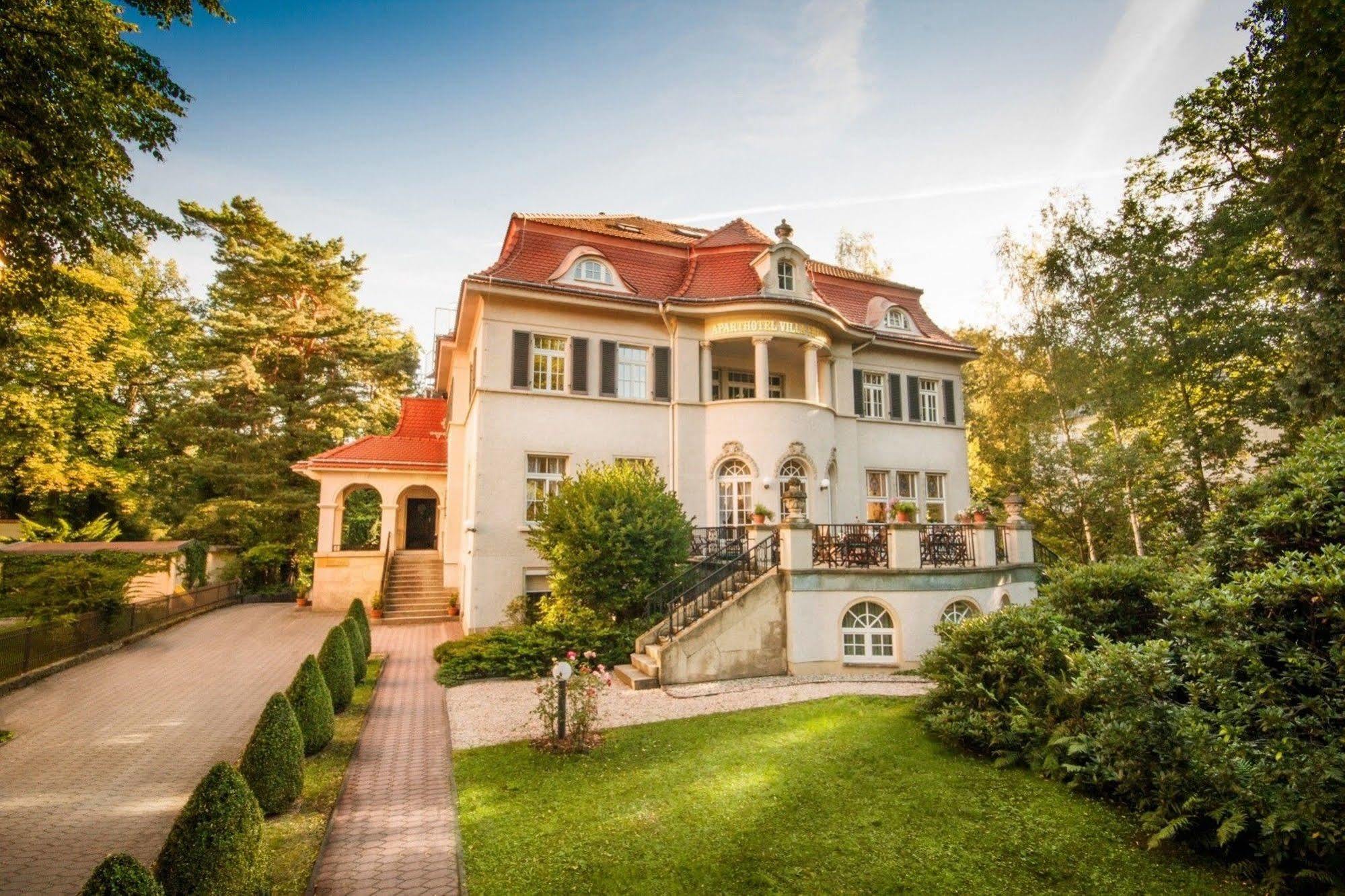 Aparthotel Villa Freisleben Dresden Bagian luar foto