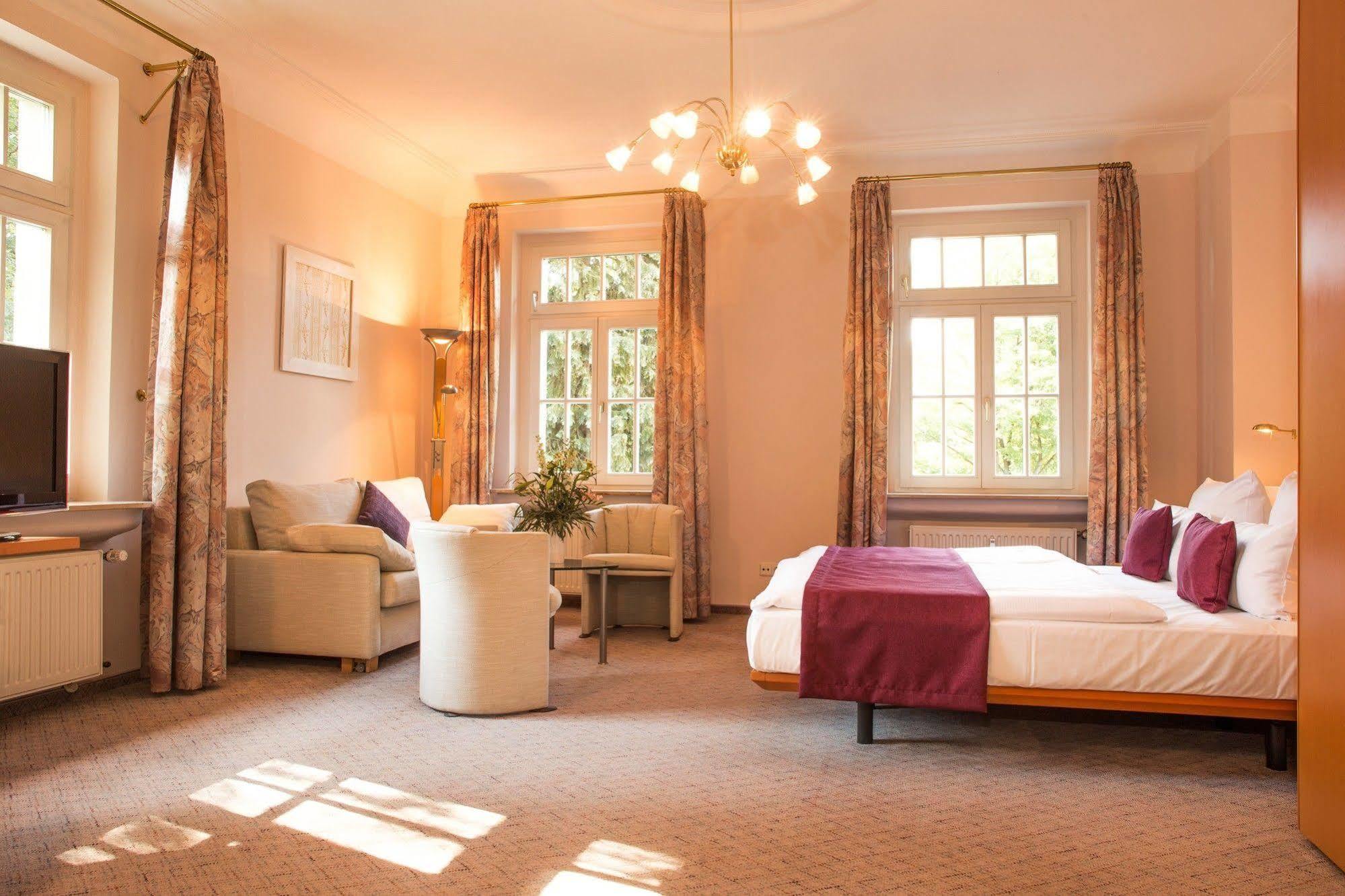 Aparthotel Villa Freisleben Dresden Bagian luar foto