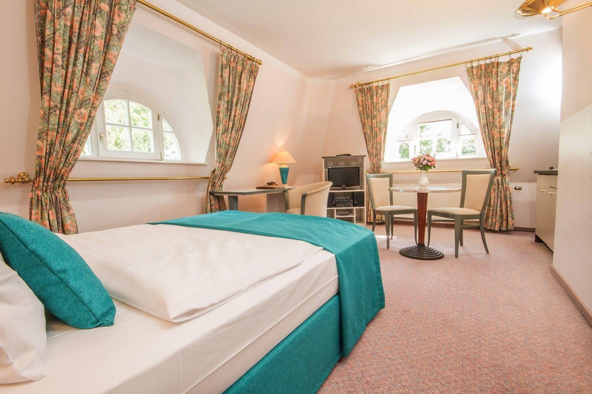 Aparthotel Villa Freisleben Dresden Bagian luar foto