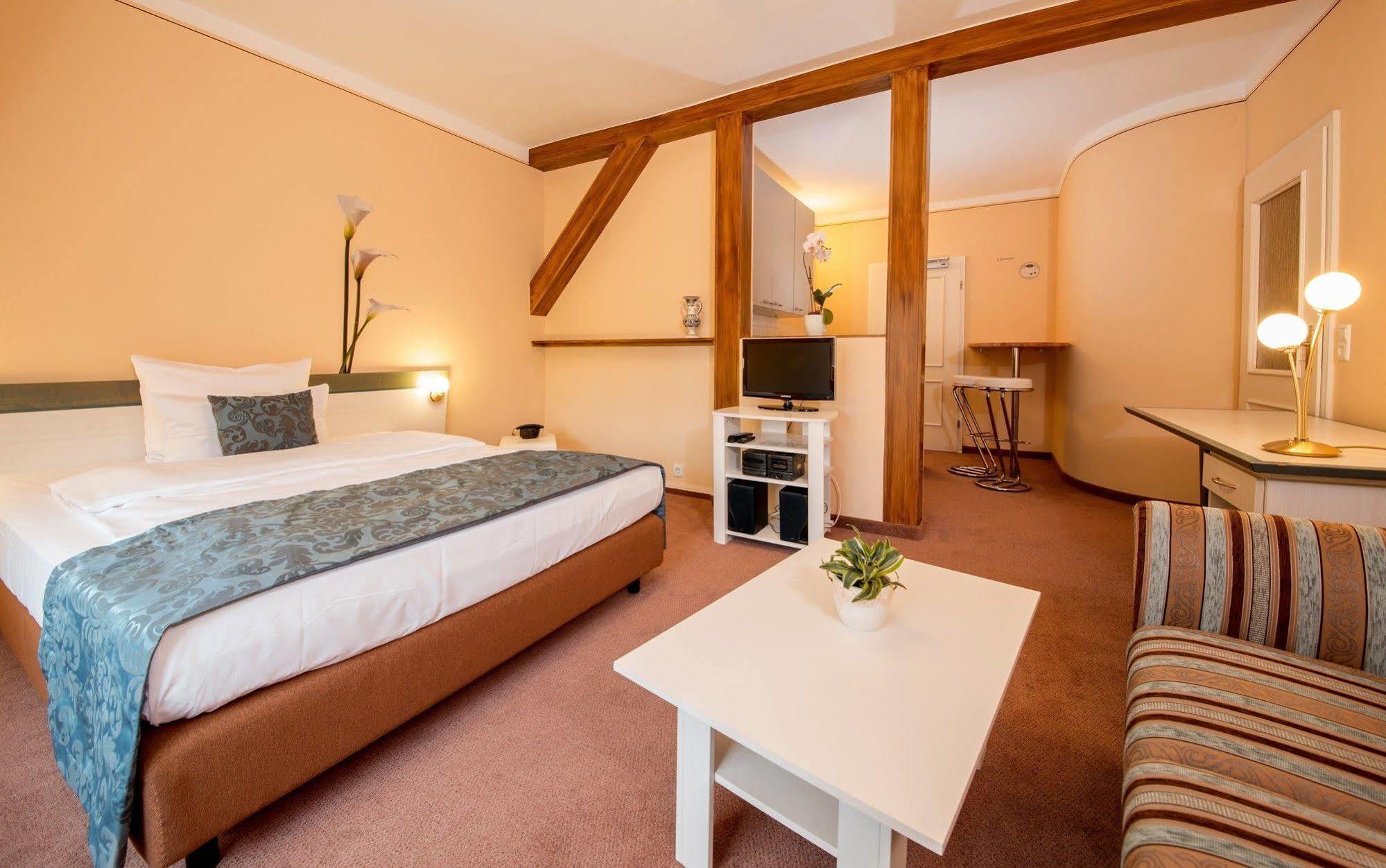 Aparthotel Villa Freisleben Dresden Bagian luar foto